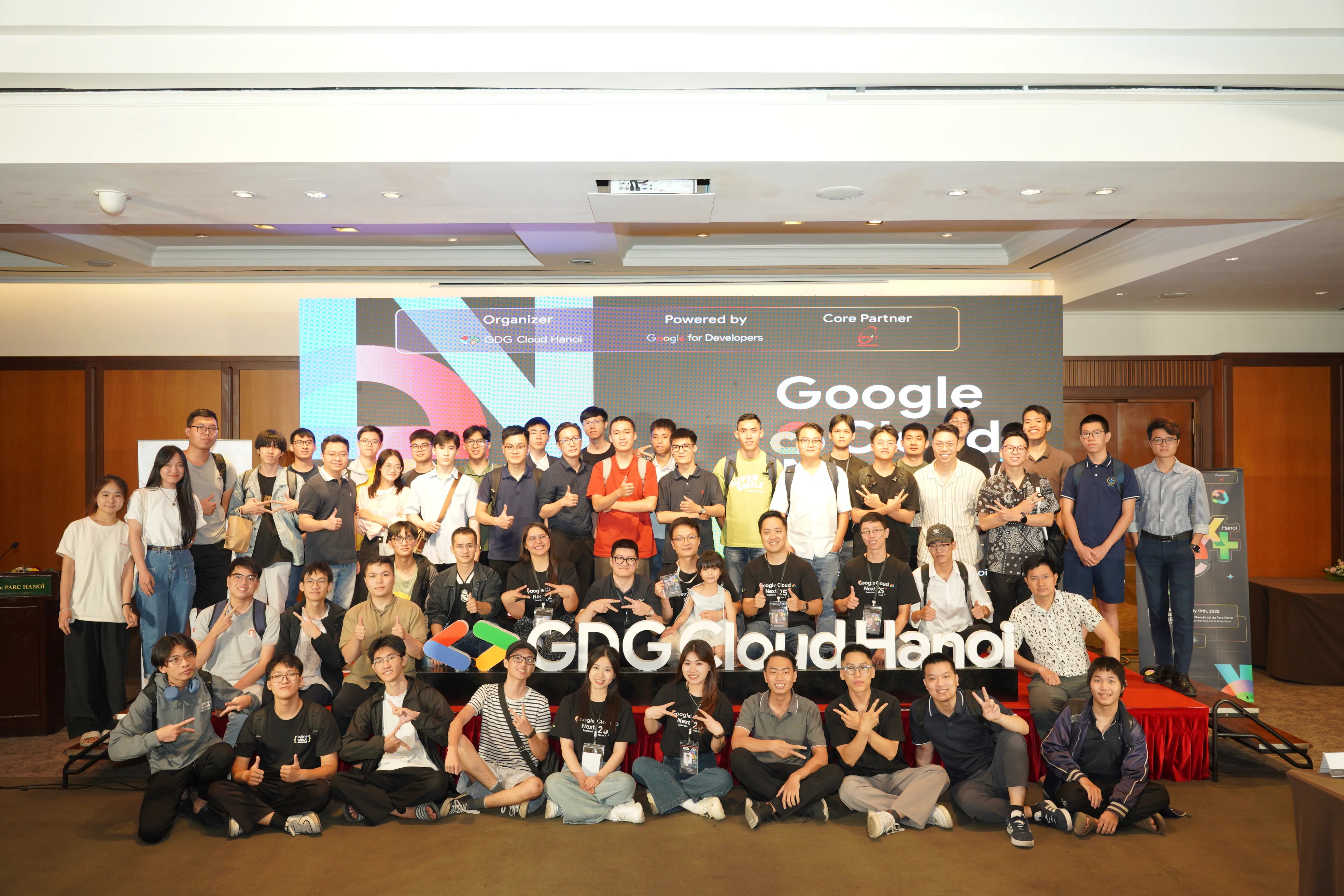 GDG Cloud Hanoi Background